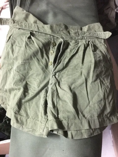 BRITISH MILITARY FIRE RETARDANT MATERIAL CIRCA 1980s