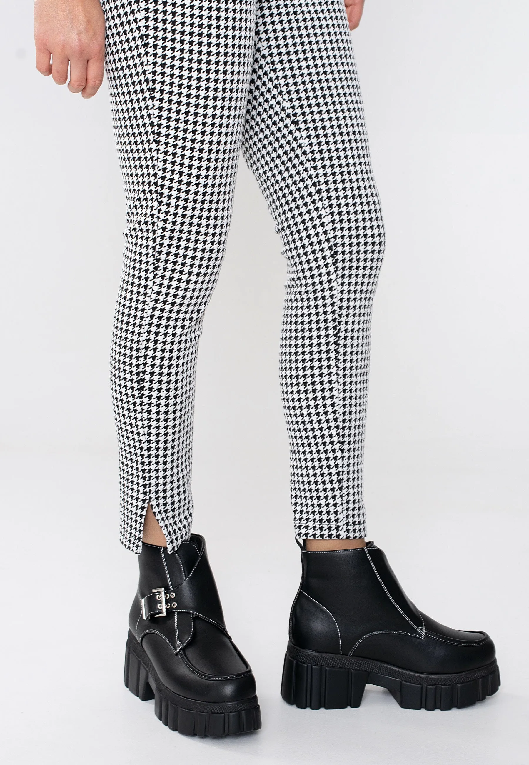 Koi Footwear - Mandoras Buckle Strap Chunky Black - Girl Shoes