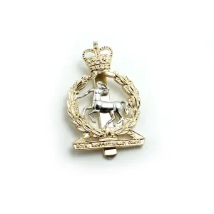 ROYAL ARMY VETERINARY CORPS CAP BADGE