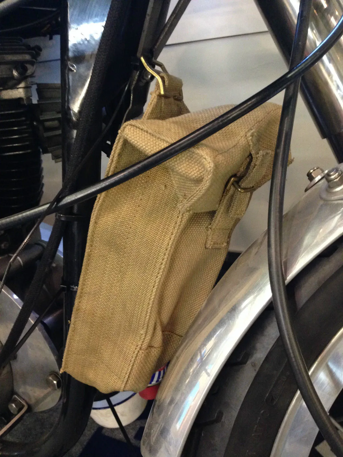 WWII BLACK TOOL PANNIERS STUD